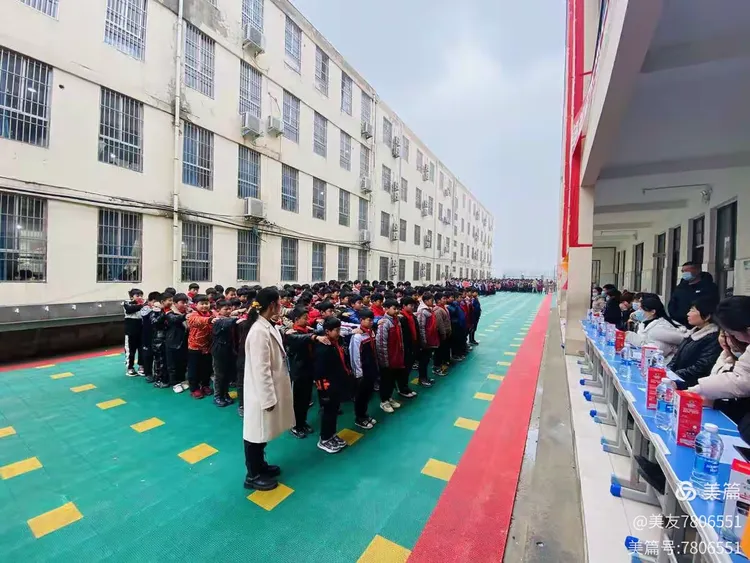 睢阳一中小学部举行班级风采大赛